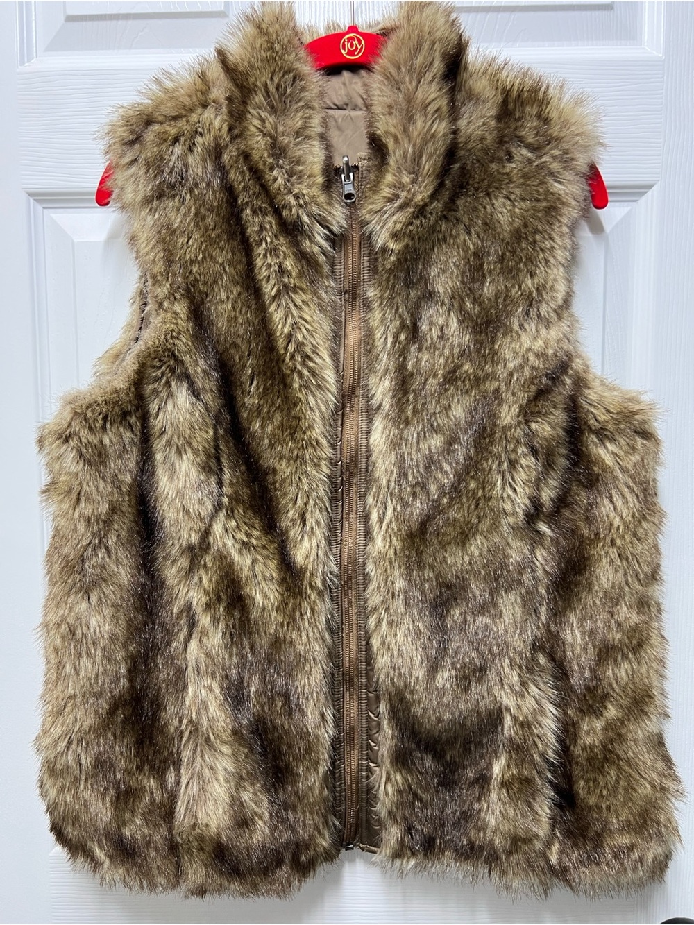 Ariat - Women’s Reversible Faux Fur Vest in Brown